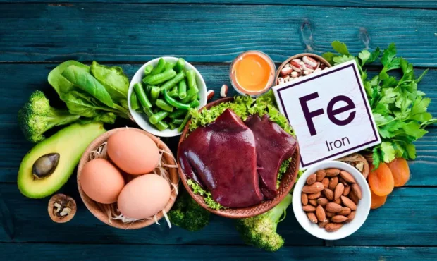 هشت منبع آهن برای گنجاندن در رژیم غذایی