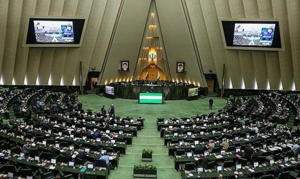 موافقت مجلس با دوفوریت لایحه مقابله با انتشار محتوای خلاف واقع در فضای مجازی