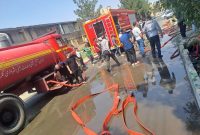 نود درصد کارگاه سوله ۴ هزار متری تولید مبل در نصیرآباد در آتش سوخت