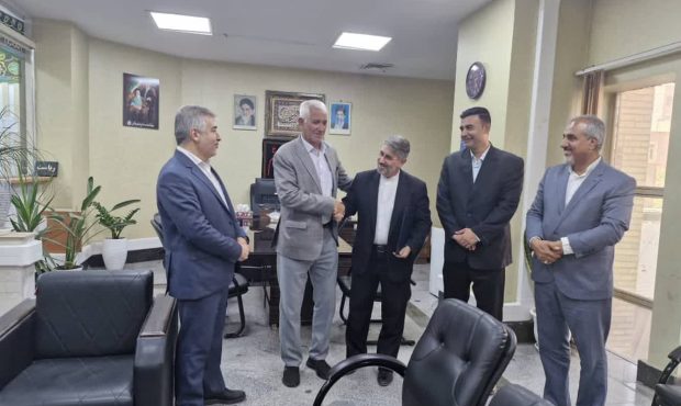 پیگیری مسائل زمین‌های نصیرشهر / در نشست عباس برزگر با مسئول ثبت اسناد رباط‌کریم