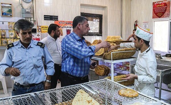 انتقاد از کیفیت و قیمت نان در برخی نانوایی‌های نصیرشهر / ضرورت نظارت جدی‌تر مسئولان
